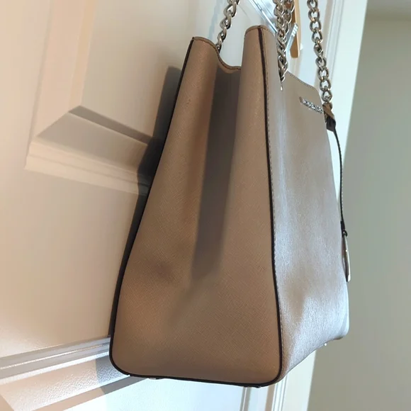 Handbag by Michael Kors 14Wx11L Strap 12L - Picture 4 of 16